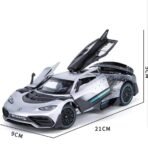 MER-CEDES Ben-Z 300SL Die-Cast Metal Car with Sport car Openable Doors Light and Sound,Pull Back Function Indoor Outdoor Toy for Kids (1.24 Scale AMG ONE-Green) - Image 8