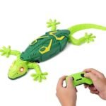Wall Climbing RC Gecko Toy – 360° Rotating Remote Control Lizard with LED Eyes, Strong Suction Wall Crawling & USB Rechargeable Battery (Green)