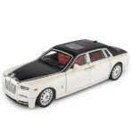 Rolls-Royce Cullinan 1:18 Scale Die-Cast – Detailed Interior, Sound & Light Effects